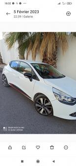 Renault clio toutes options  [auto-plus.tn : Merci de mettre les photos du véhicule directement et ne pas mettre des captures d\'écran]